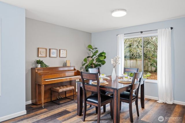 3425 241st Place SE, Sammamish, WA 98029