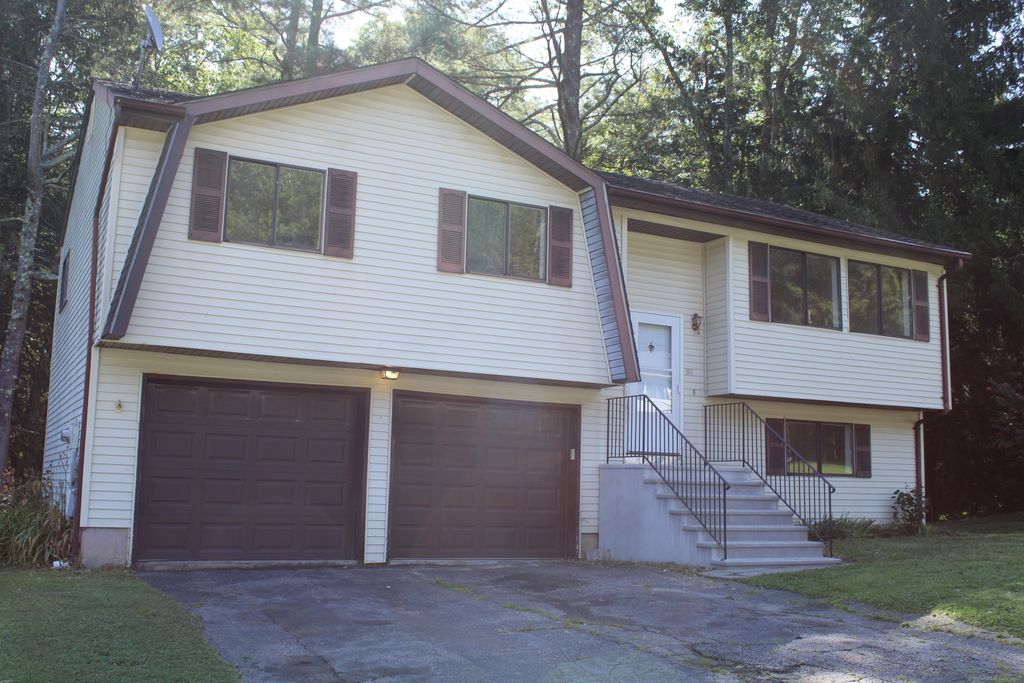 35 White Pine Road, Torrington, CT 06790