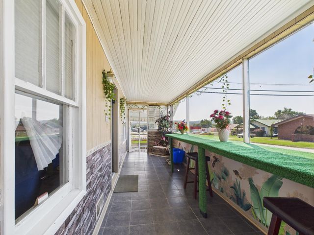 420 Ozark Street, Cabool, MO 65689