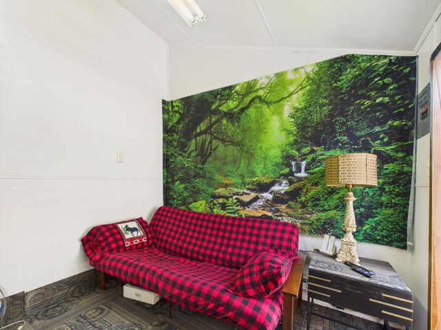 420 Ozark Street, Cabool, MO 65689