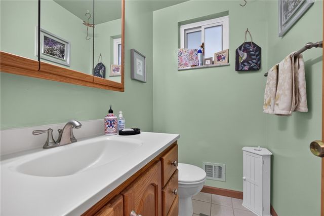 3793 Gary Dr, Baldwin Boro, PA 15227