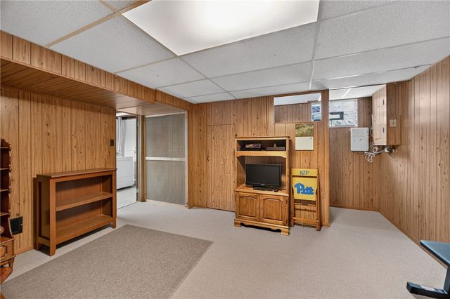 3793 Gary Dr, Baldwin Boro, PA 15227