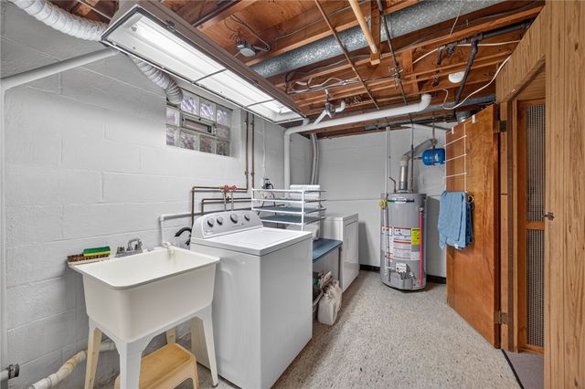 3793 Gary Dr, Baldwin Boro, PA 15227