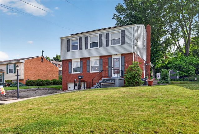 3793 Gary Dr, Baldwin Boro, PA 15227