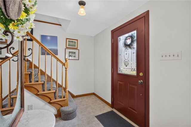 3793 Gary Dr, Baldwin Boro, PA 15227