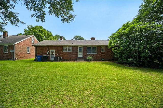 210 Porter RD, Portsmouth, VA 23707