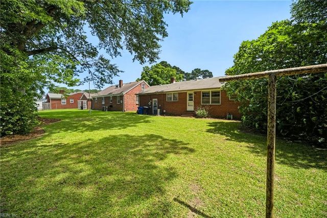 210 Porter RD, Portsmouth, VA 23707