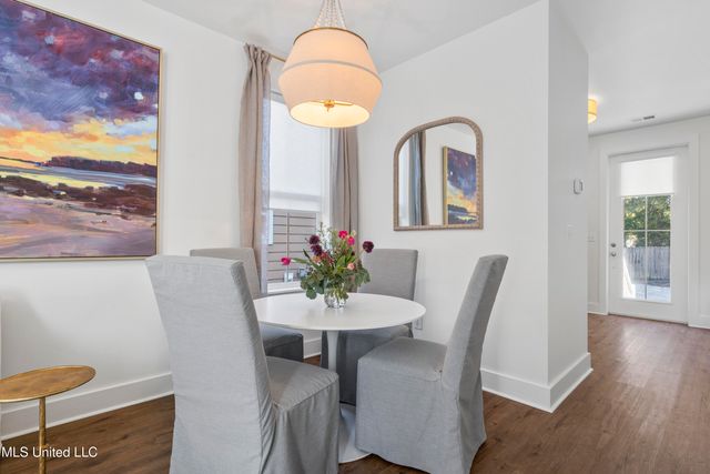 2207 Government Street, 29, Ocean Springs, MS 39564