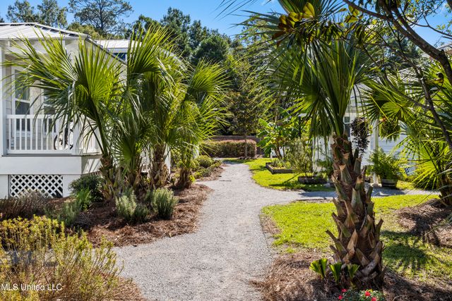 2207 Government Street, 29, Ocean Springs, MS 39564