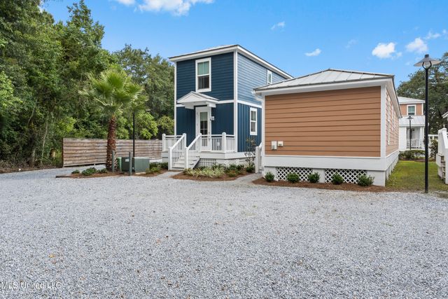 2207 Government Street, 29, Ocean Springs, MS 39564