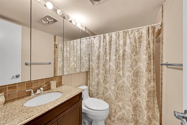 251 S Cypress Road 144, Pompano Beach, FL 33060