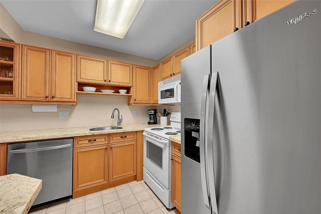 251 S Cypress Road 144, Pompano Beach, FL 33060