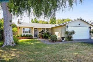 933 Santa Lucia Dr, Pleasant Hill, CA 94523