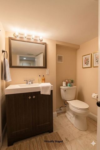3 Saint James Pl 3, Boston, MA 02119