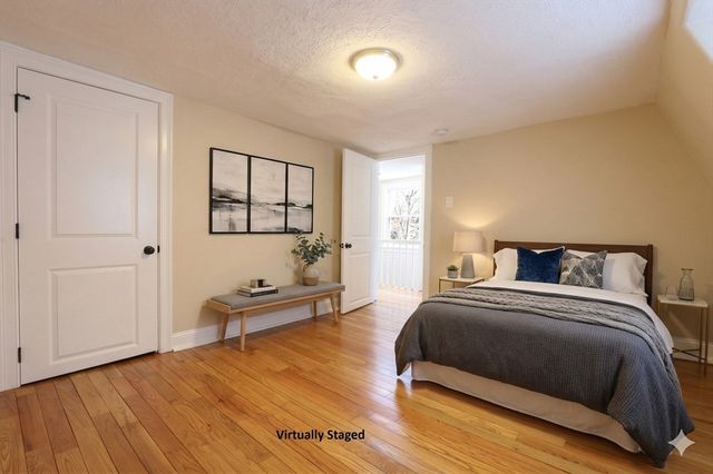 3 Saint James Pl 3, Boston, MA 02119