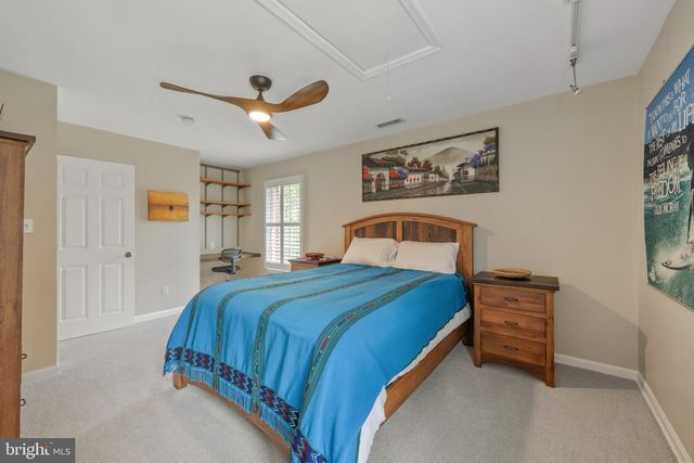 42 POPLAR POINT RD, Edgewater, MD 21037