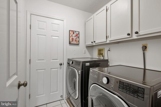 42 POPLAR POINT RD, Edgewater, MD 21037