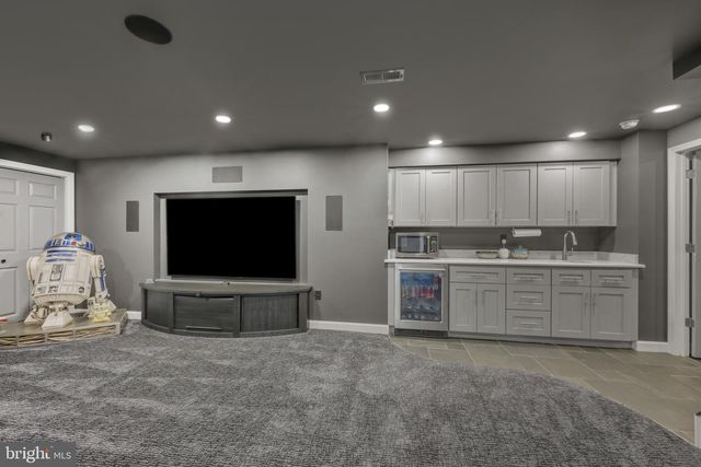 42 POPLAR POINT RD, Edgewater, MD 21037