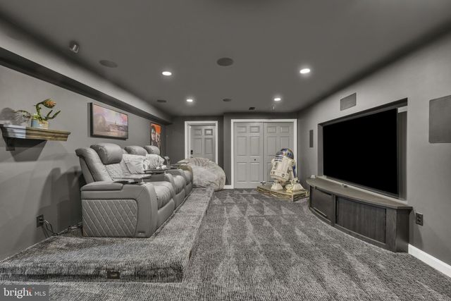 42 POPLAR POINT RD, Edgewater, MD 21037