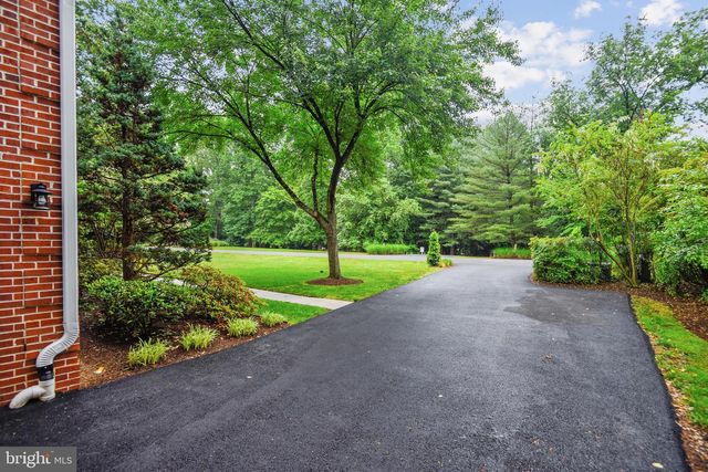 42 POPLAR POINT RD, Edgewater, MD 21037