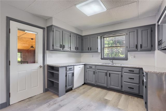 1919 Mercer Rd, Franklin Twp, PA 16117
