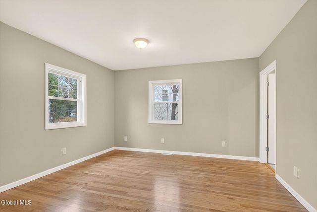 2965 Hillcrest Road, Niskayuna, NY 12309