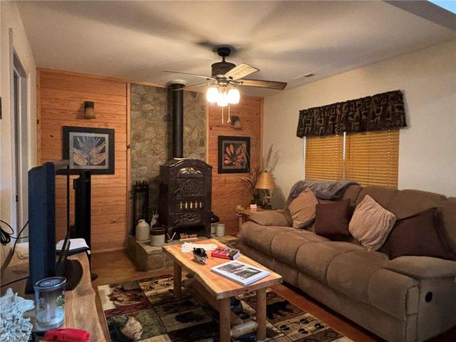 369 Pinecrest Circle, Troy, NC 27371