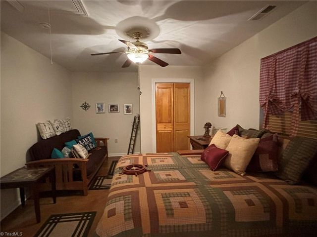 369 Pinecrest Circle, Troy, NC 27371