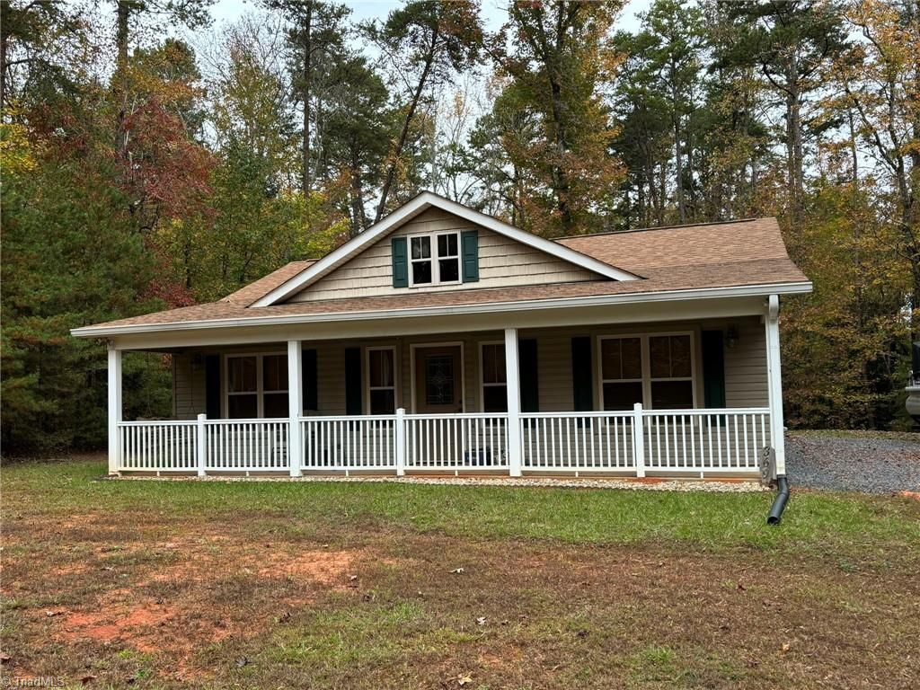 369 Pinecrest Circle, Troy, NC 27371