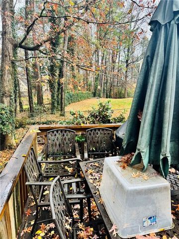 2625 Sims Crest Ct, Snellville, GA 30078