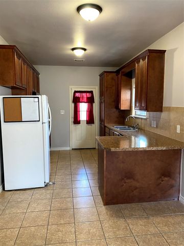 906 Parkplace Ridge, Princeton, TX 75407