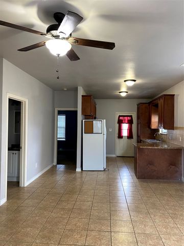 906 Parkplace Ridge, Princeton, TX 75407