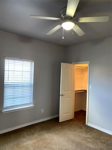906 Parkplace Ridge, Princeton, TX 75407