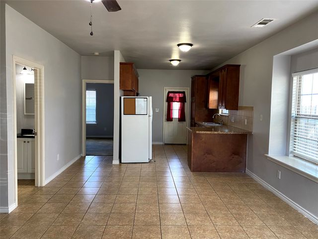 906 Parkplace Ridge, Princeton, TX 75407