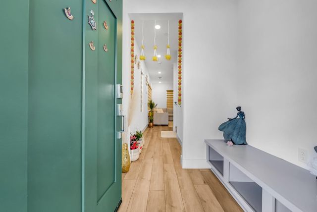 122 W Riverside Place, Tracy, CA 95391