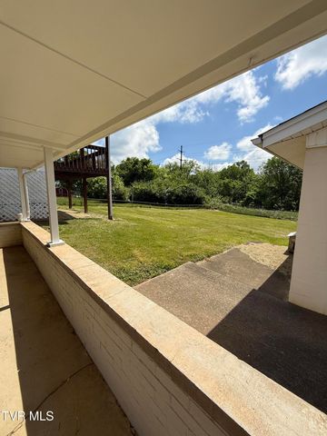 914 East Mountain View Road, Johnson City, TN 37601