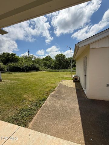 914 East Mountain View Road, Johnson City, TN 37601