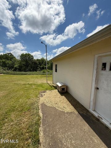 914 East Mountain View Road, Johnson City, TN 37601