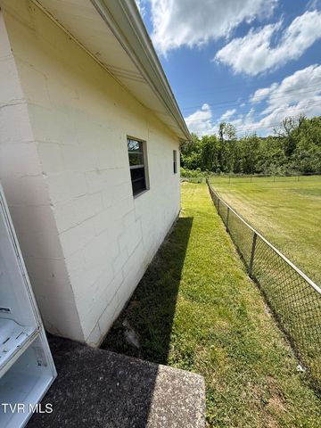 914 East Mountain View Road, Johnson City, TN 37601