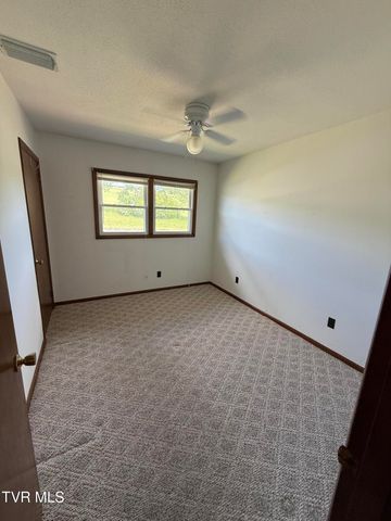 914 East Mountain View Road, Johnson City, TN 37601