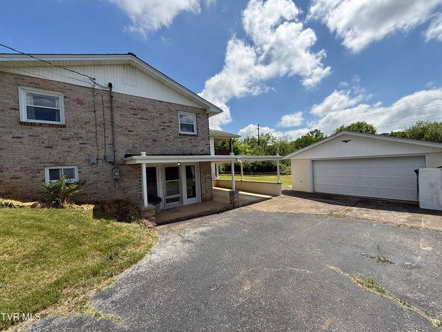 914 East Mountain View Road, Johnson City, TN 37601