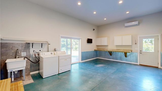 6785 N Michigan Road, Kochville Twp, MI 48604