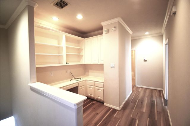 2835 Briarhurst Park, Houston, TX 77057