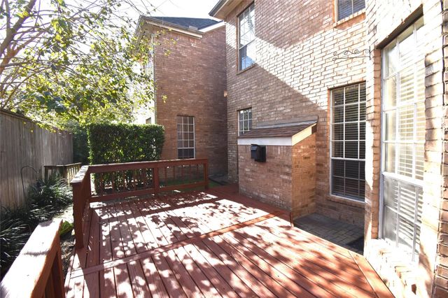 2835 Briarhurst Park, Houston, TX 77057
