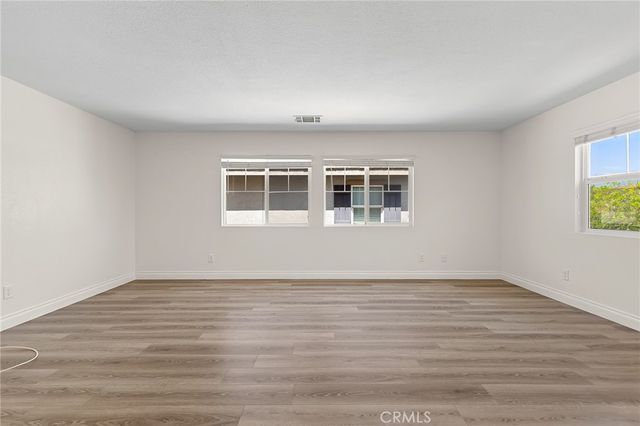53023 Cressida Street, Lake Elsinore, CA 92532