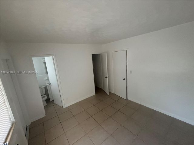 1211 NE 6th St 2, Fort Lauderdale, FL 33304