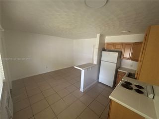 1211 NE 6th St 2, Fort Lauderdale, FL 33304