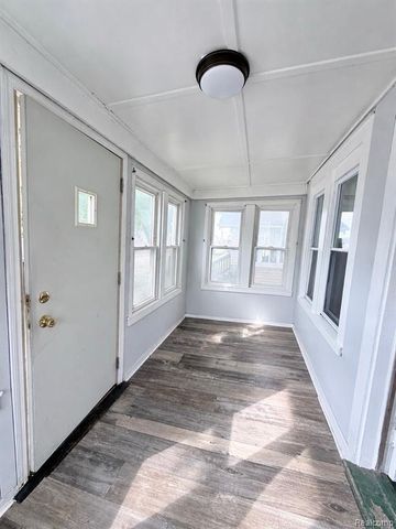 153 Dwight Street, River Rouge, MI 48218