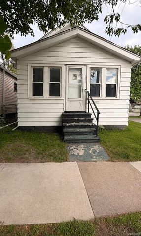 153 Dwight Street, River Rouge, MI 48218