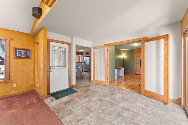 3923 Elmwood Street, Vadnais Heights, MN 55127